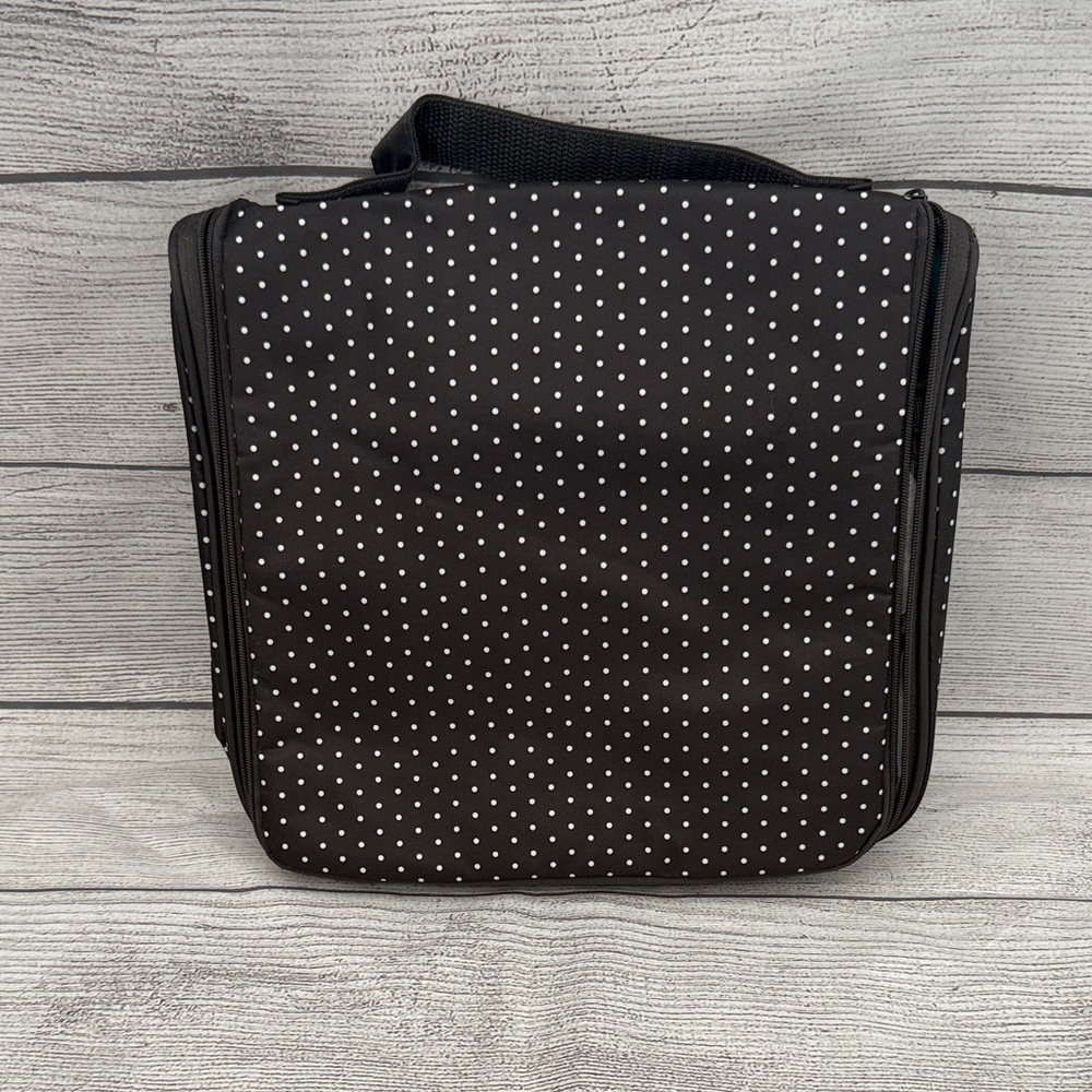 NWT Thirty-One Hanging Traveler Case – City Charcoal Swiss Dot